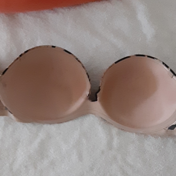 Strapless Victoria Secret Very Sexy push up bra - Picture 4 of 4